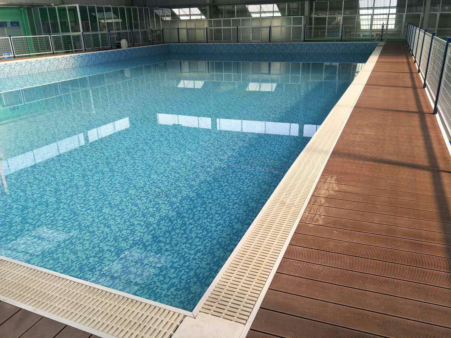 钢结构泳池